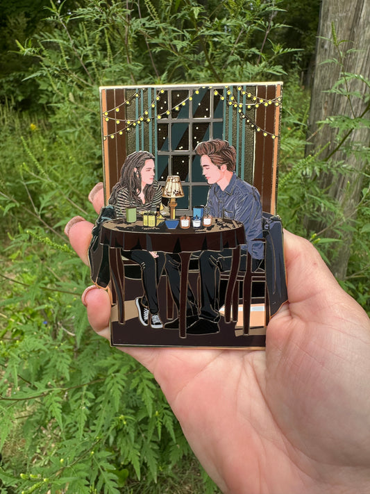 Dining with Destiny Edward & Bella LE35
